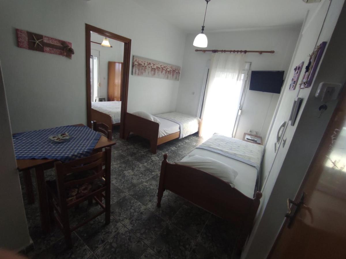 Peristerianos Apartments เนอา สกีโอนี ภายนอก รูปภาพ