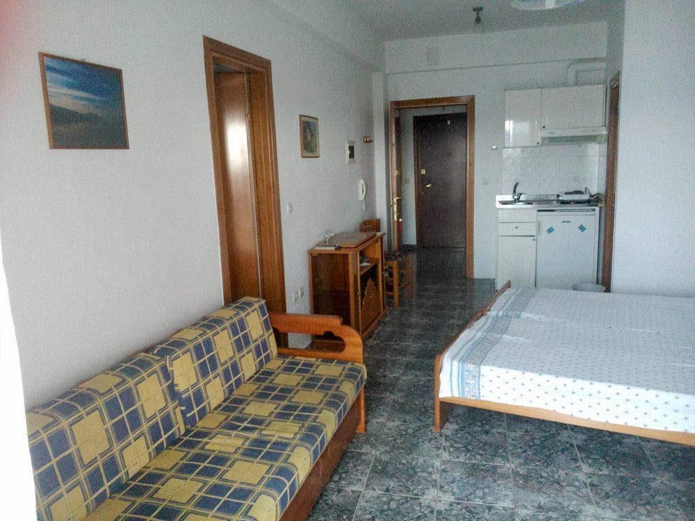 Peristerianos Apartments เนอา สกีโอนี ภายนอก รูปภาพ