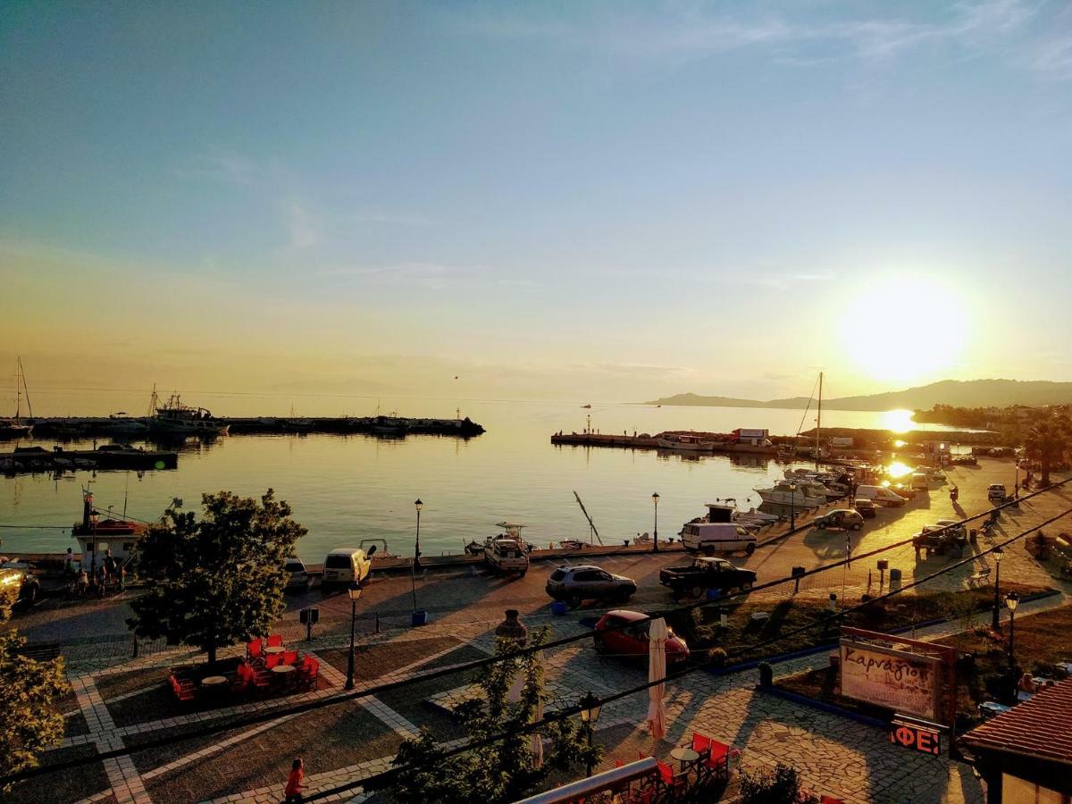 Peristerianos Apartments เนอา สกีโอนี ภายนอก รูปภาพ